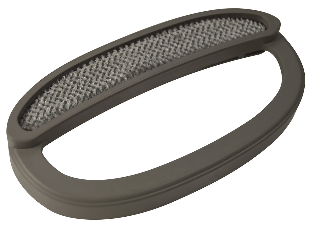 Cepillo quitapelusa ovalado de color gris para limpieza de hogar moderno.