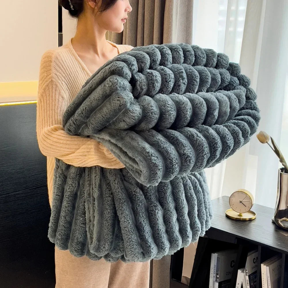 Manta de felpa gris para sofá, textura suave, ideal para decoración moderna de hogar