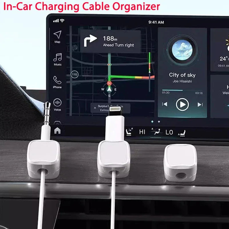 Organizador de cables para auto, soportes magnéticos blancos en tablero con cables conectados, fondo de pantalla de navegación GPS.